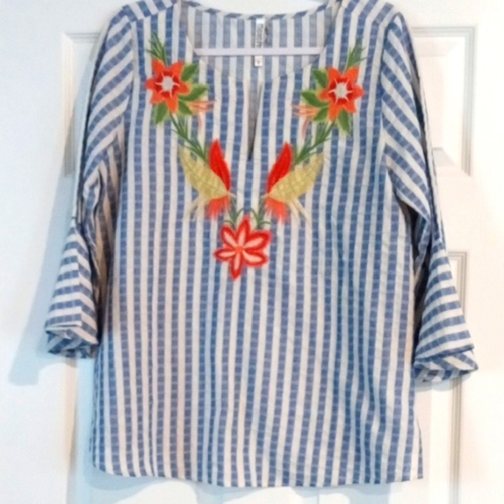 Monoreno Embroidered Tunic, NWOT